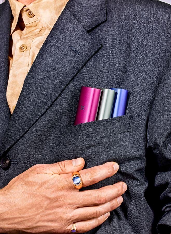 PAX Plus en trois couleurs différentes
