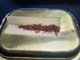 spliff rolling 1