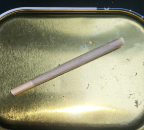 Spliff rolling 6